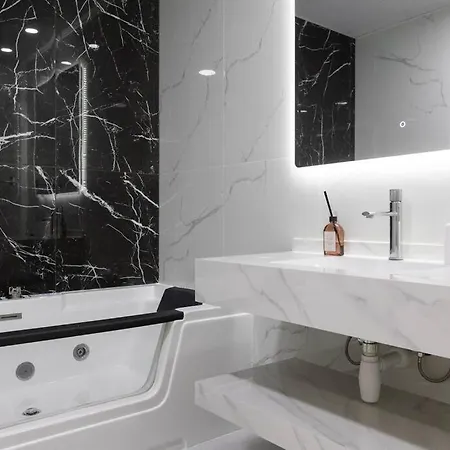 Stylish 3Bdr Apartment In Rimal 2 Jbr Dubai Exterior photo