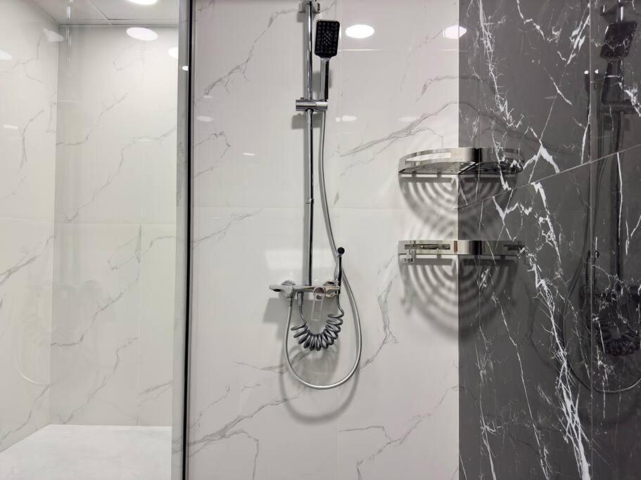 Апартаменти Stylish 3bdr In Rimal 2 Jbr