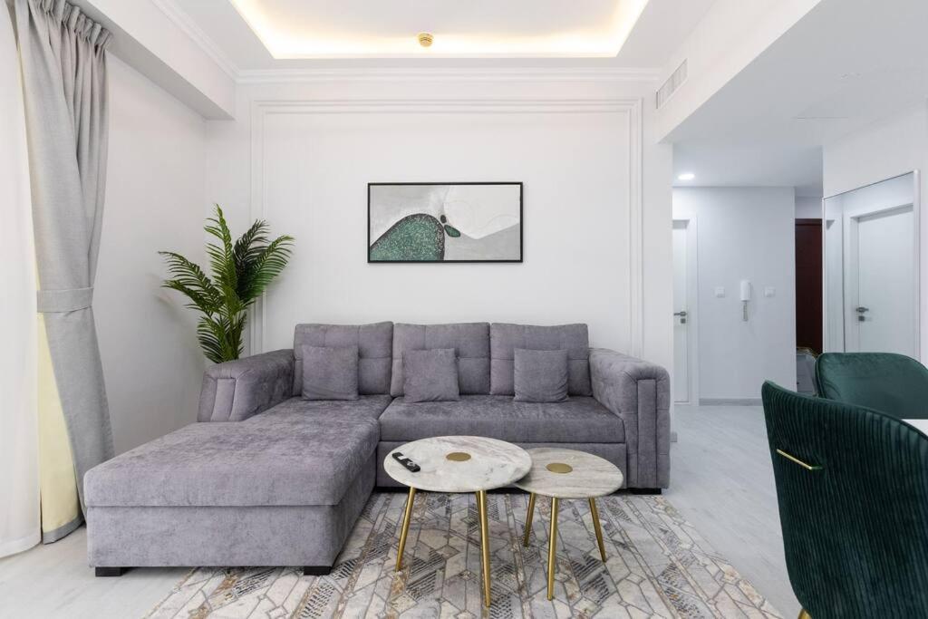 Stylish 3bdr In Rimal 2 Jbr * Дубай