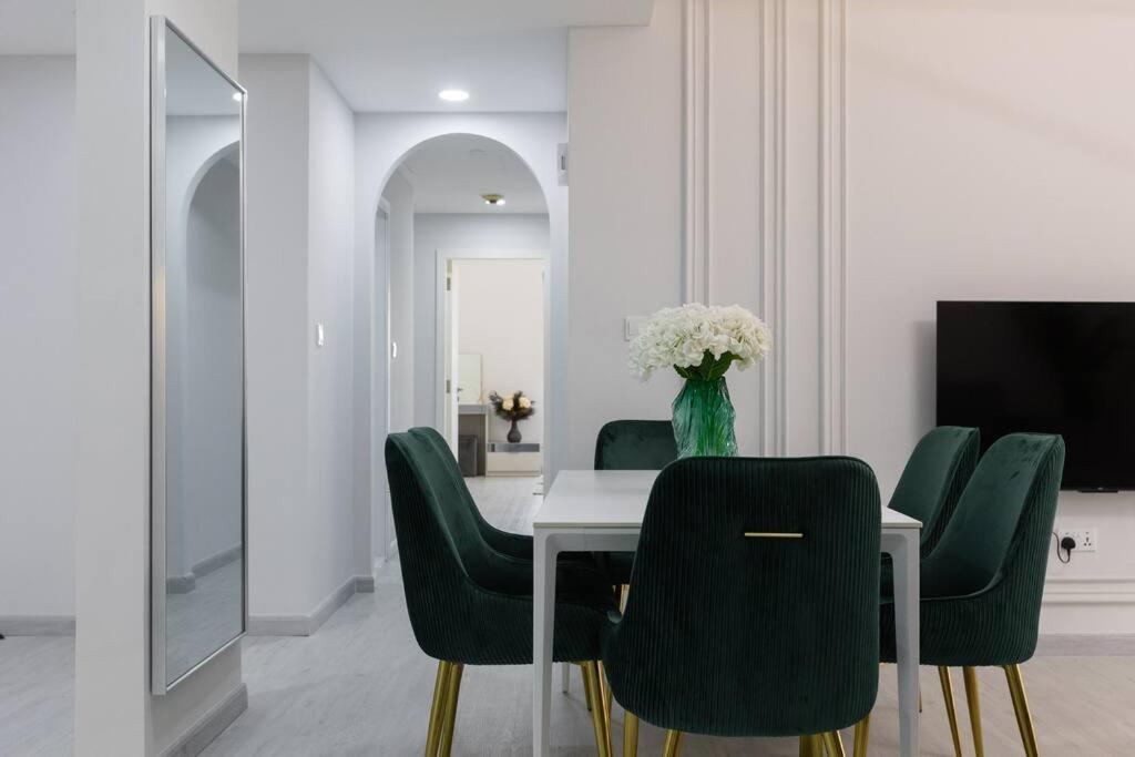 Stylish 3bdr In Rimal 2 Jbr * Дубай
