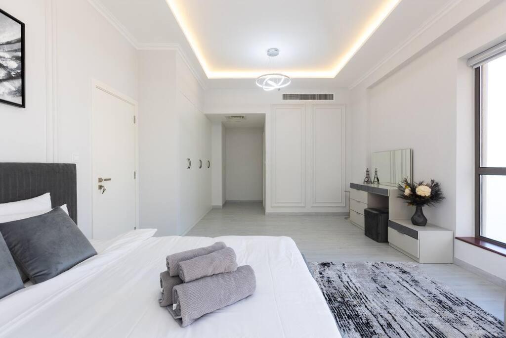 Апартаменти Stylish 3bdr In Rimal 2 Jbr *