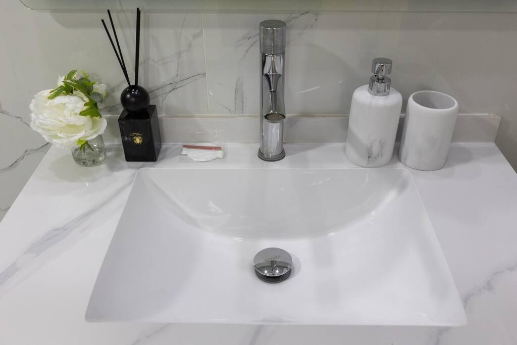 Stylish 3bdr In Rimal 2 Jbr Апартаменти *