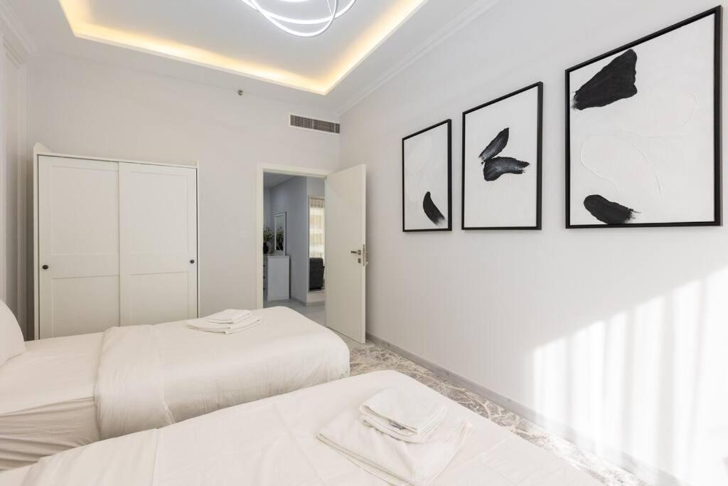 Stylish 3bdr In Rimal 2 Jbr Дубай